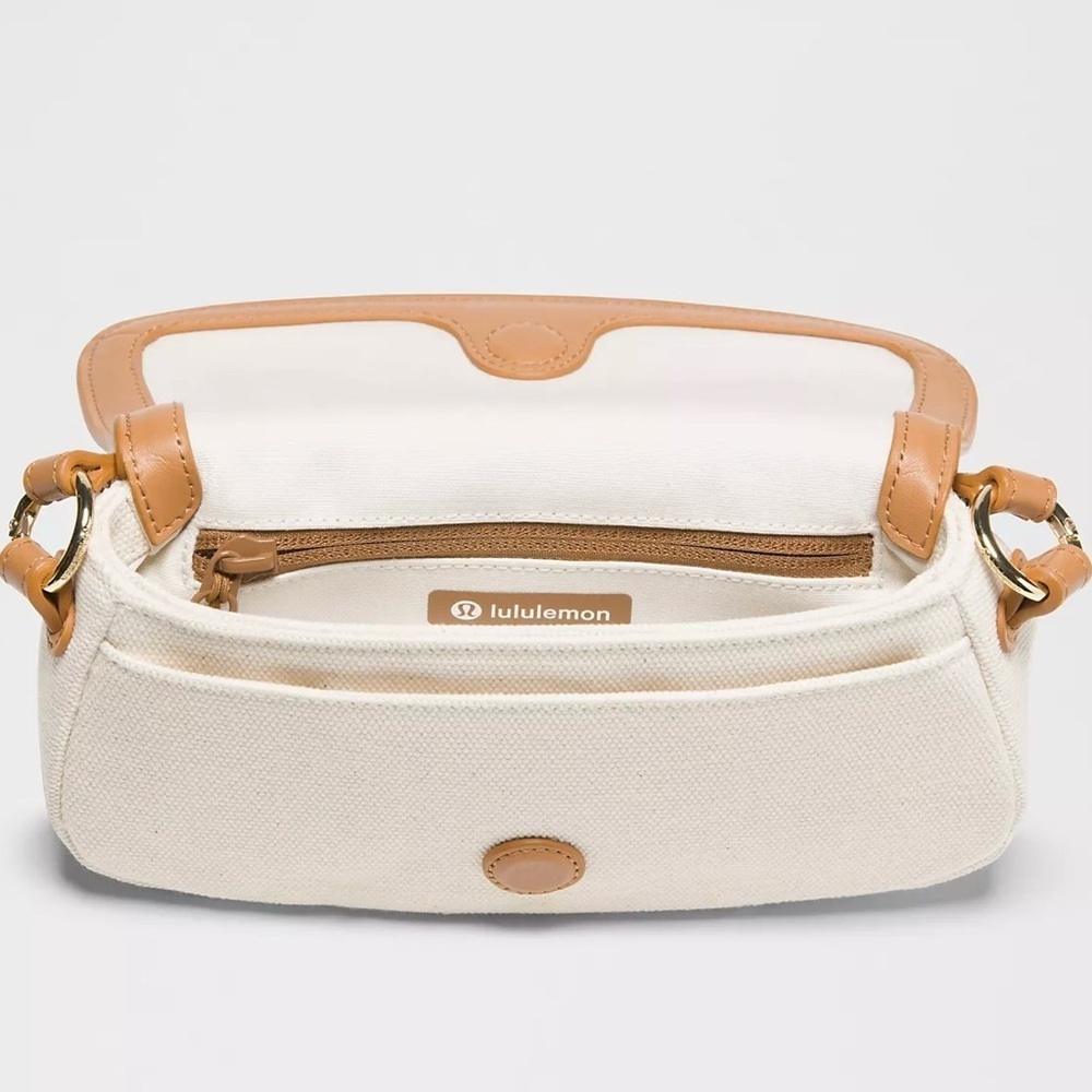NWT lululemon athletica Canvas Mini Bag 🔥🔥💰💰I have three of these if needed.. - Picture 6 of 6
